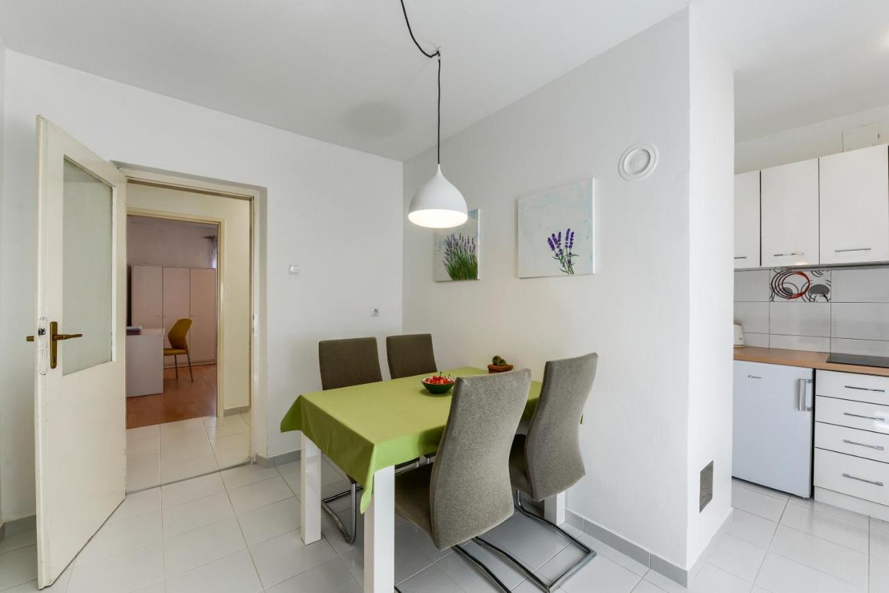 Apartman Klarin Zara Esterno foto