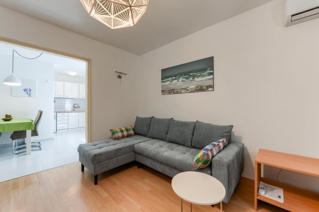 Apartman Klarin Zara Esterno foto