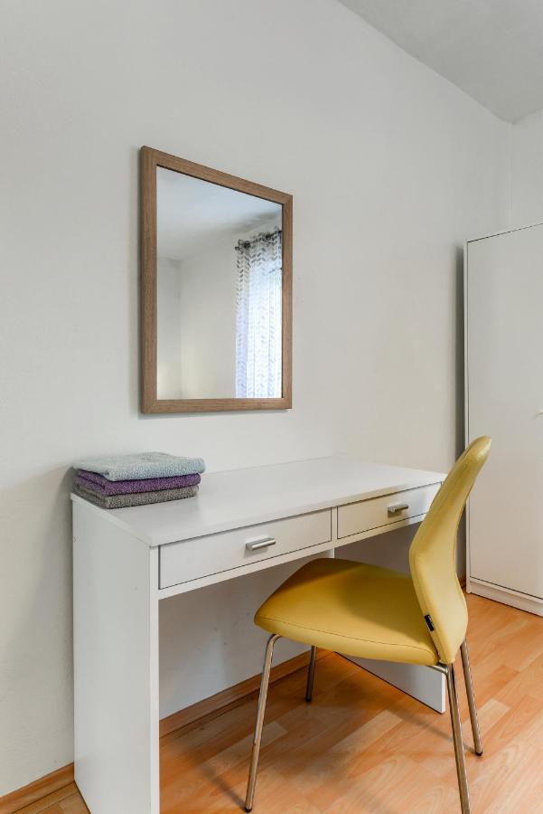 Apartman Klarin Zara Esterno foto