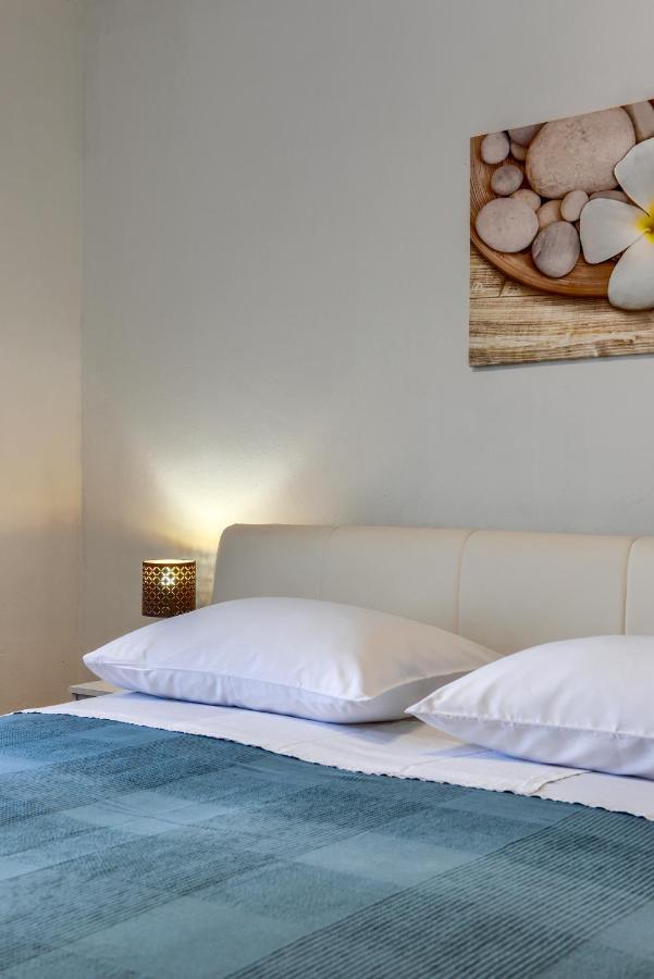 Apartman Klarin Zara Esterno foto